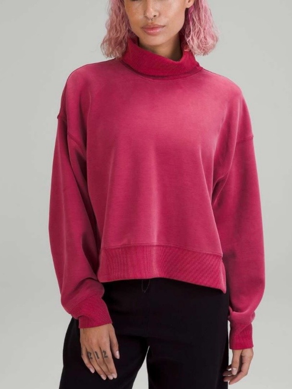 Lululemon Softstreme Turtleneck Pullover Pomegranate Size 4